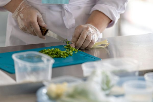 DIY : Comment fabriquer une râpe à fromage maison ?